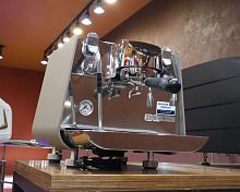 Кофемашина эспрессо рожковая Victoria Arduino Eagle One Prima 1 group taupe цвет серо-коричневый 