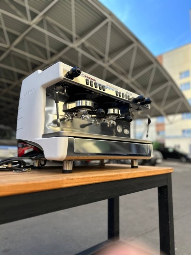 Кофемашина эспрессо рожковая Faema E98 UP DT/2 белая, бу, 2019 гв  фото 9
