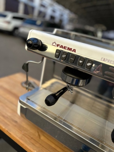 Кофемашина эспрессо рожковая Faema E98 UP DT/2 белая, бу, 2019 гв  фото 17
