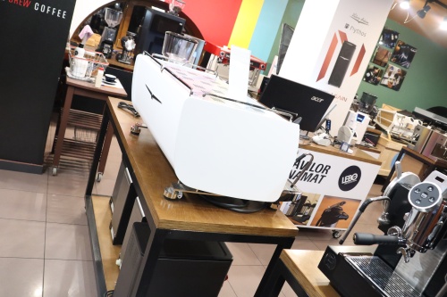 Кофемашина эспрессо рожковая Victoria Arduino Black Eagle Maverick 2 gr цвет белый  фото 11