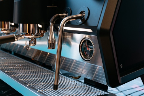 Кофемашина эспрессо рожковая Sanremo D8 2 высокие группы, подсветка групп, черная, D8Q411260801  фото 4