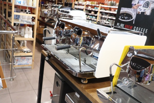 Кофемашина эспрессо рожковая Victoria Arduino Black Eagle Maverick 2 gr цвет белый  фото 3