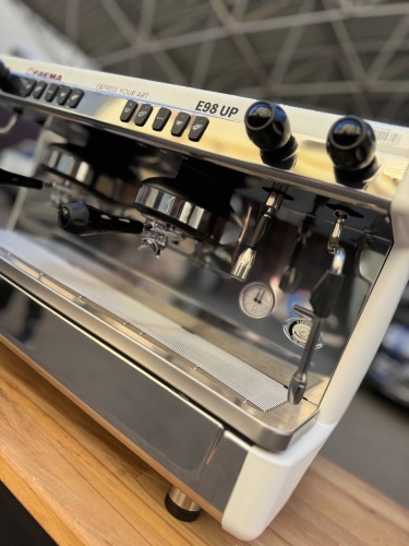 Кофемашина эспрессо рожковая Faema E98 UP DT/2 белая, бу, 2019 гв  фото 4