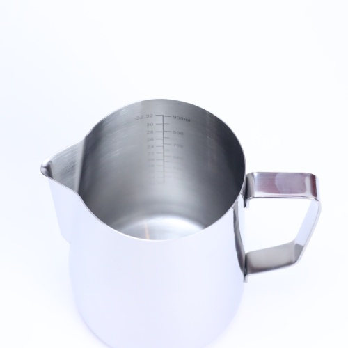 Питчер молочник для капучино и латте COFFEESTATE Barista Tools, стальной, объём 1000 мл.  фото 5