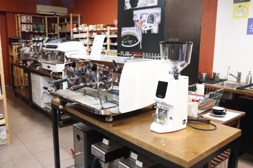 Кофемашина эспрессо рожковая Victoria Arduino Black Eagle Maverick 2 gr цвет белый  фото 4