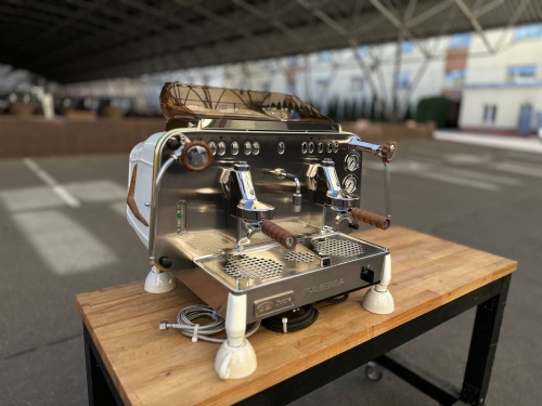 Кофемашина эспрессо рожковая Faema E61 Legend A/2 2 группы 2019 гв 