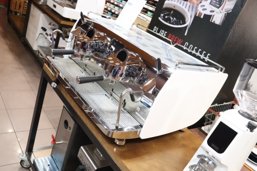 Кофемашина эспрессо рожковая Victoria Arduino Black Eagle Maverick 2 gr цвет белый  фото 5