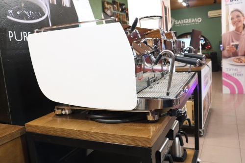 Кофемашина эспрессо рожковая Victoria Arduino Black Eagle Maverick 2 gr цвет белый  фото 7