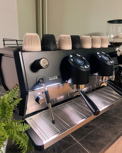 Кофемашина эспрессо рожковая Sanremo D8 2 высокие группы, подсветка групп, черная, D8Q411260801  фото 2