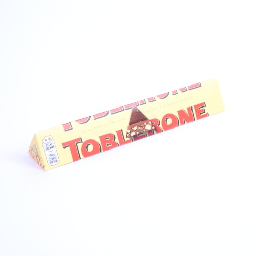 Шоколад TOBLERONE молочный, упак. 100 г. 