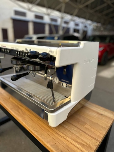 Кофемашина эспрессо рожковая Faema E98 UP DT/2 белая, бу, 2019 гв  фото 14